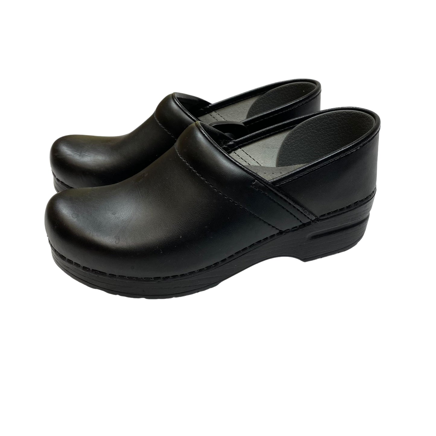 Black Shoes Flats Clothes Mentor, Size 7.5