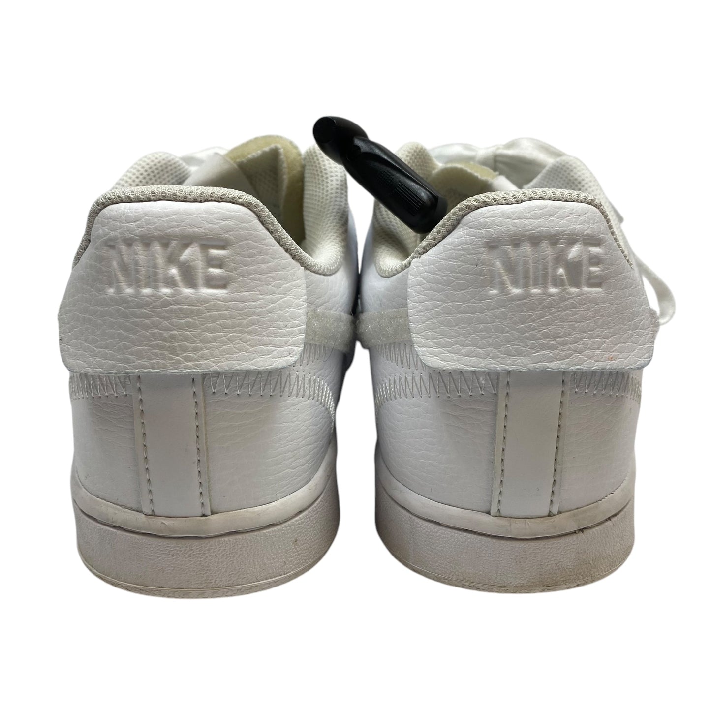 Shoes Sneakers By Nike In White, Size: 10