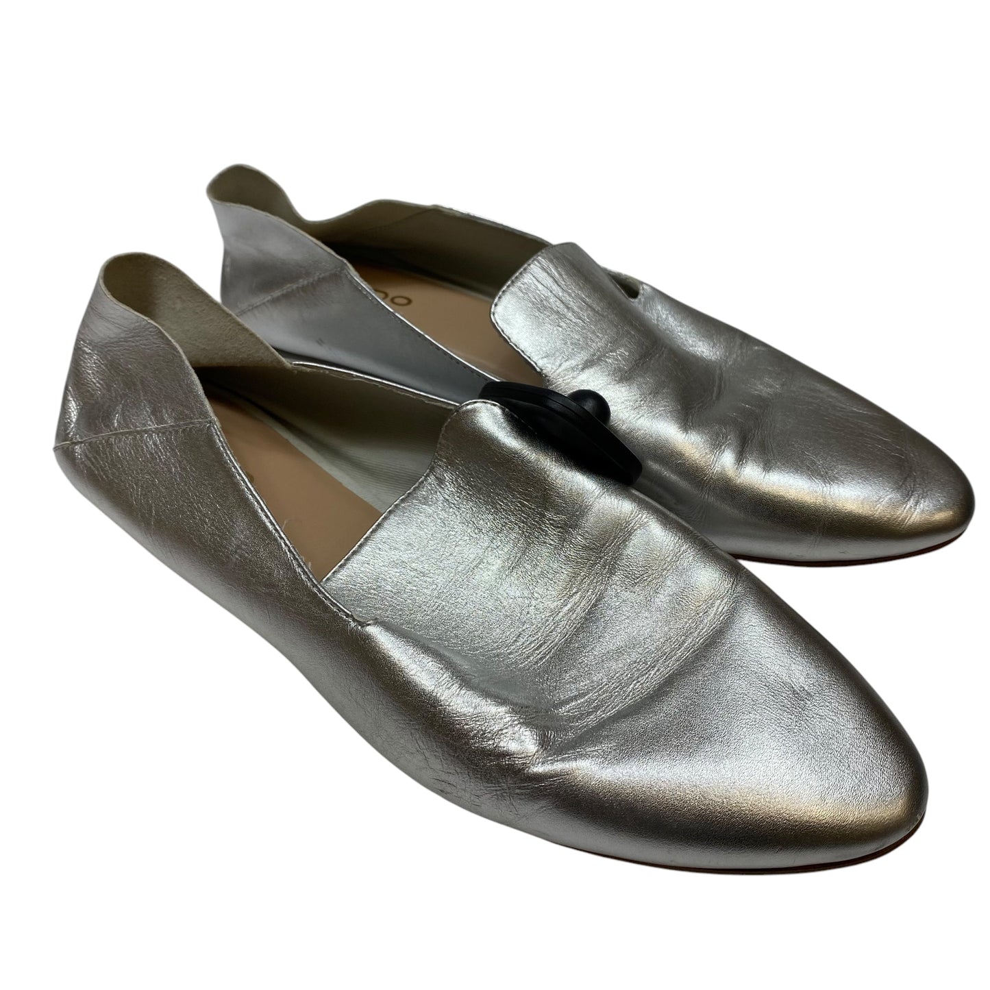 Shoes Flats By Aldo In Silver, Size: 8.5