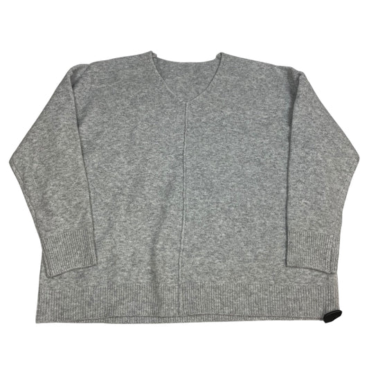 Sweater By Clothes Mentor In Grey, Size: L