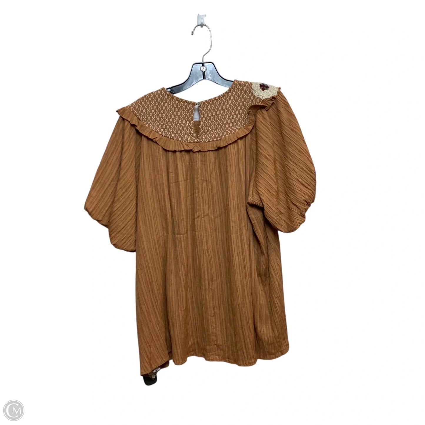 Top Short Sleeve By Entro In Brown, Size: Xl