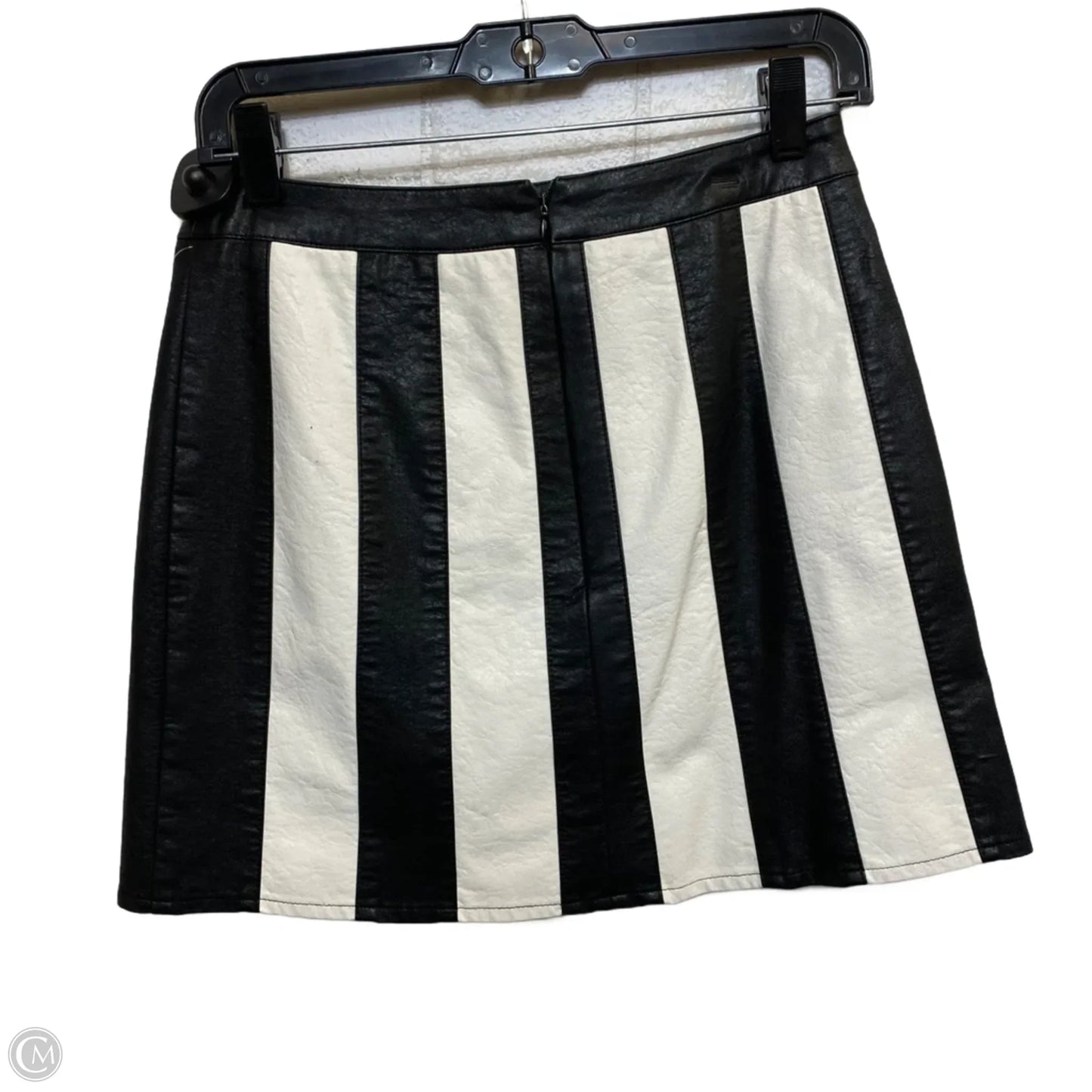 Skirt Mini & Short By Nasty Gal In Black & White, Size: S