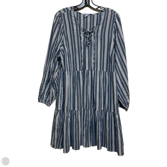 Dress Casual Short By Old Navy In Blue & White, Size: Xl