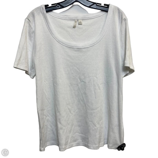 Top Short Sleeve By Cato In White, Size: Xl