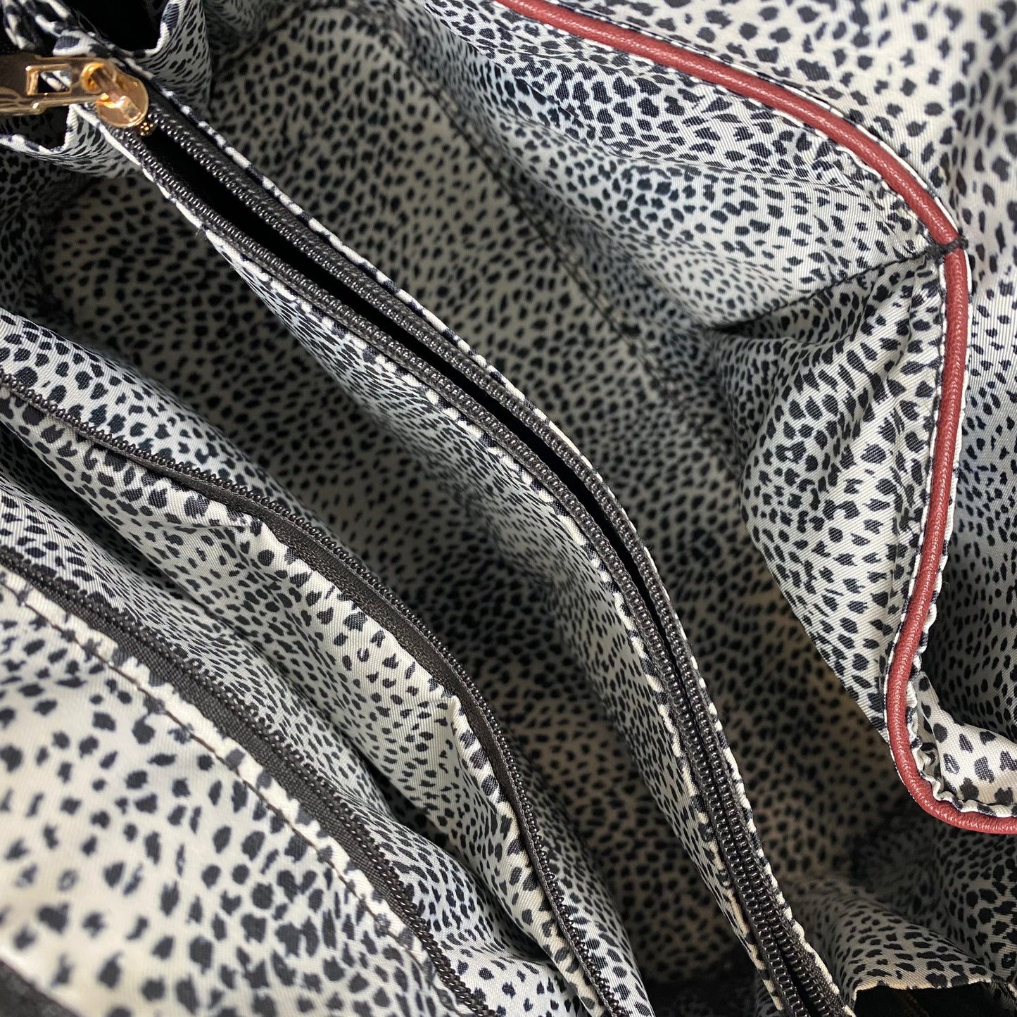 Handbag By Madison West  Size: Medium