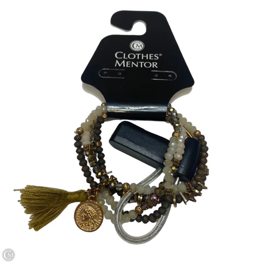 Bracelet Beaded By Clothes Mentor, Size: 03 Piece Set