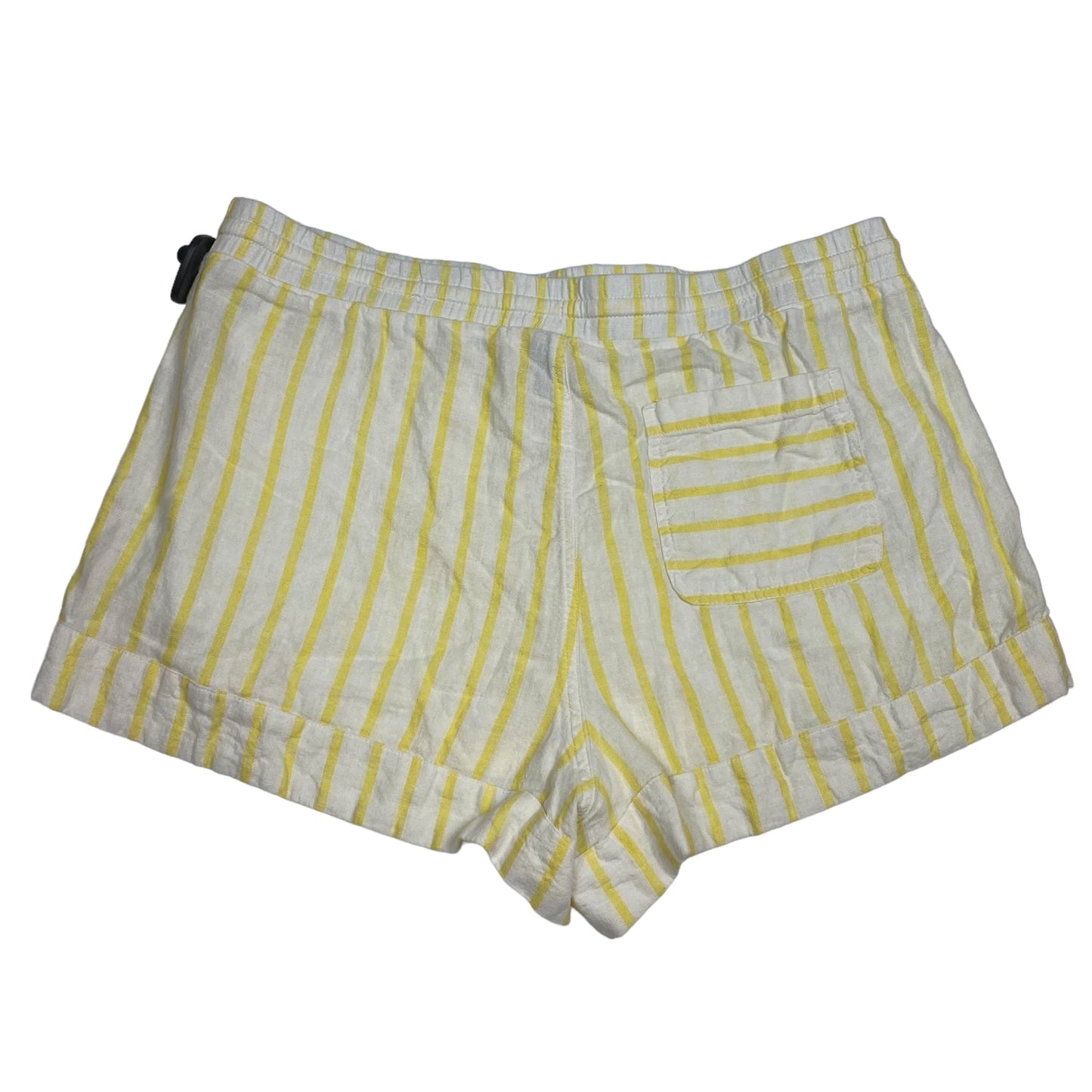 Shorts By Universal Thread  Size: Xl