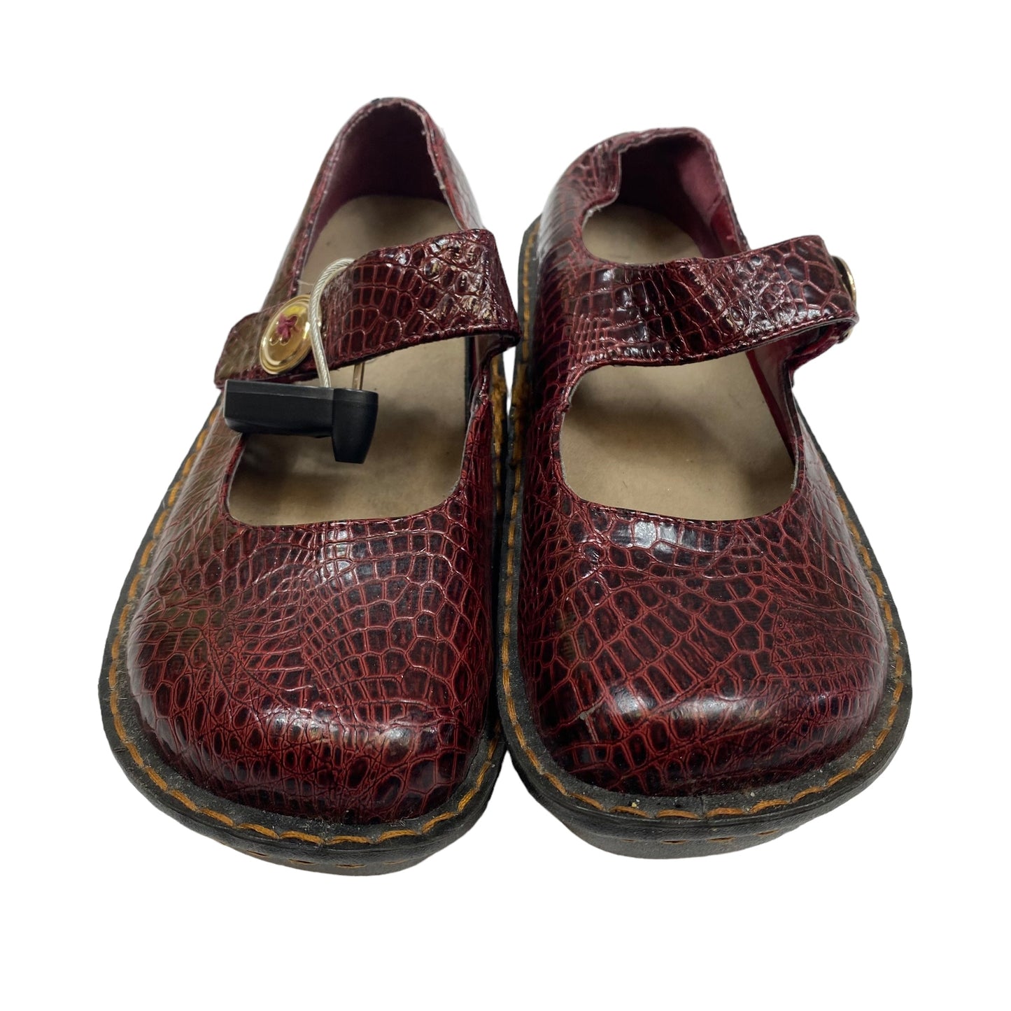 Red Shoes Flats Ingaro, Size 8