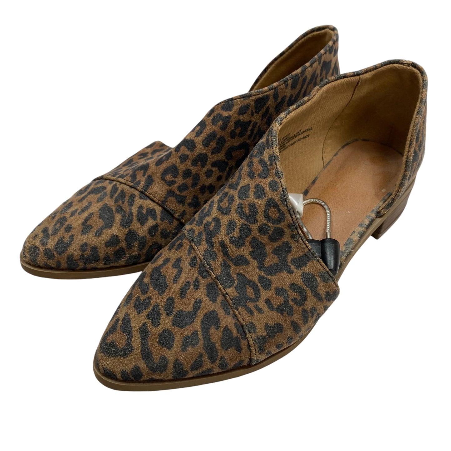 Shoes Flats By Universal Thread In Animal Print, Size: 6.5