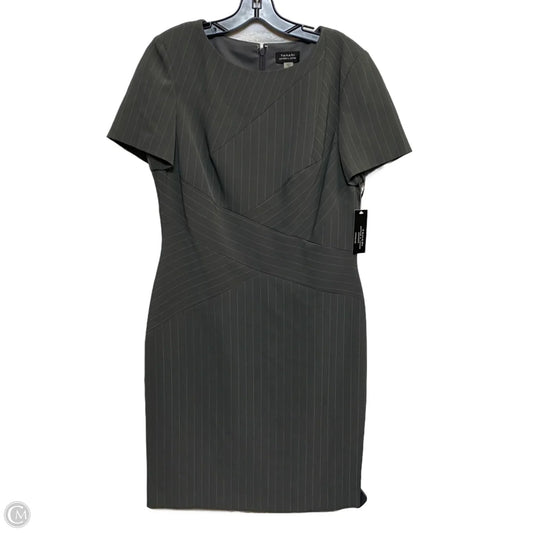 Dress Work By Tahari By Arthur Levine In Grey, Size: M