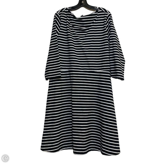Dress Casual Short By Old Navy In Black & White, Size: Xxl