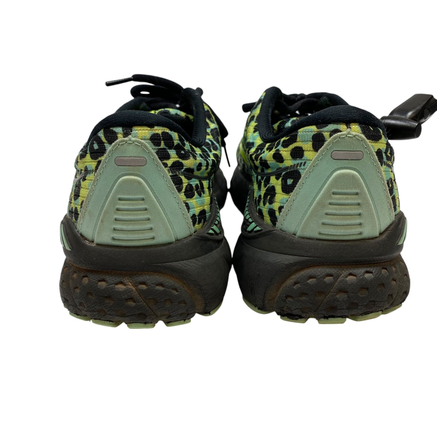 Shoes Athletic By Brooks In Green, Size: 7.5