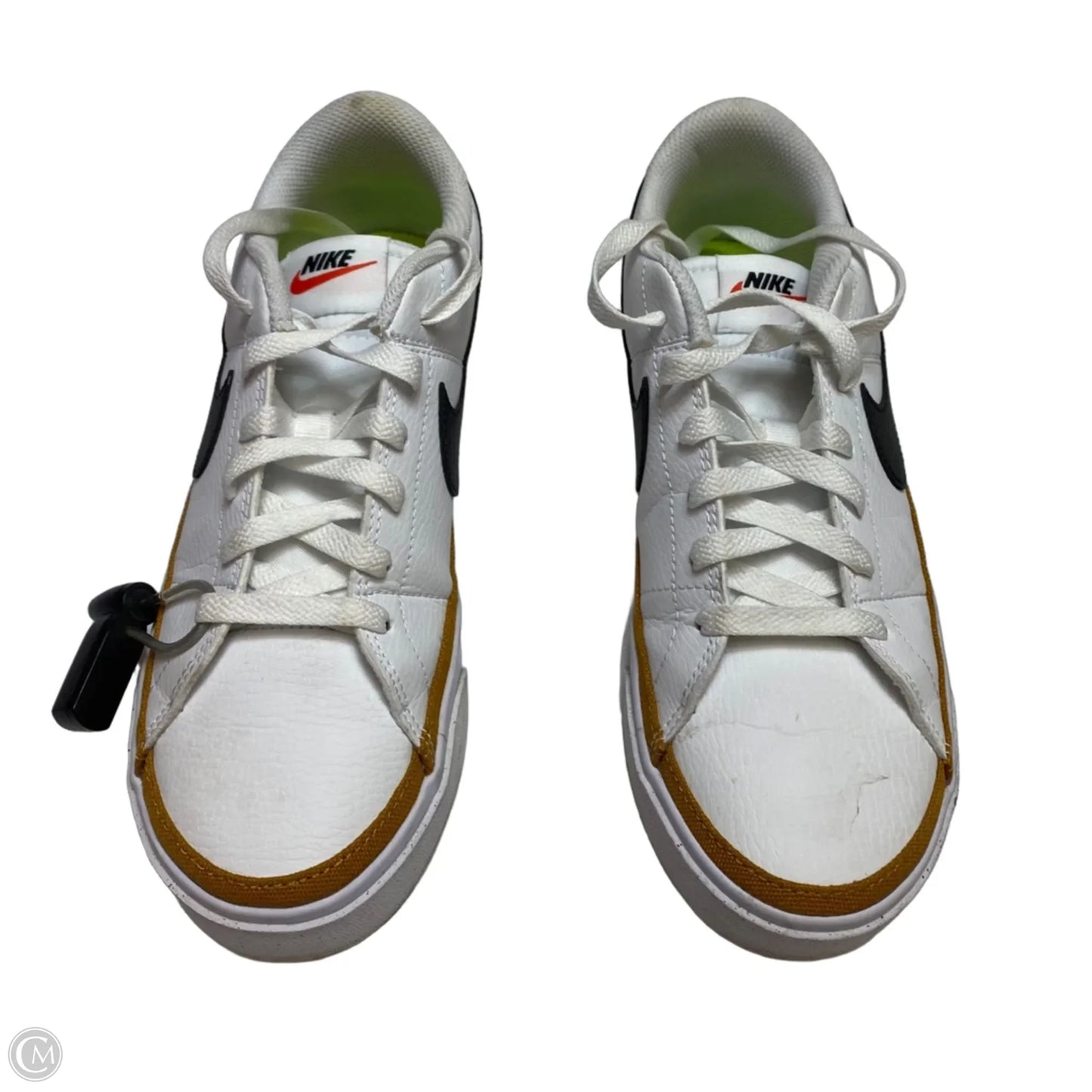 Shoes Sneakers By Nike In White, Size: 8.5