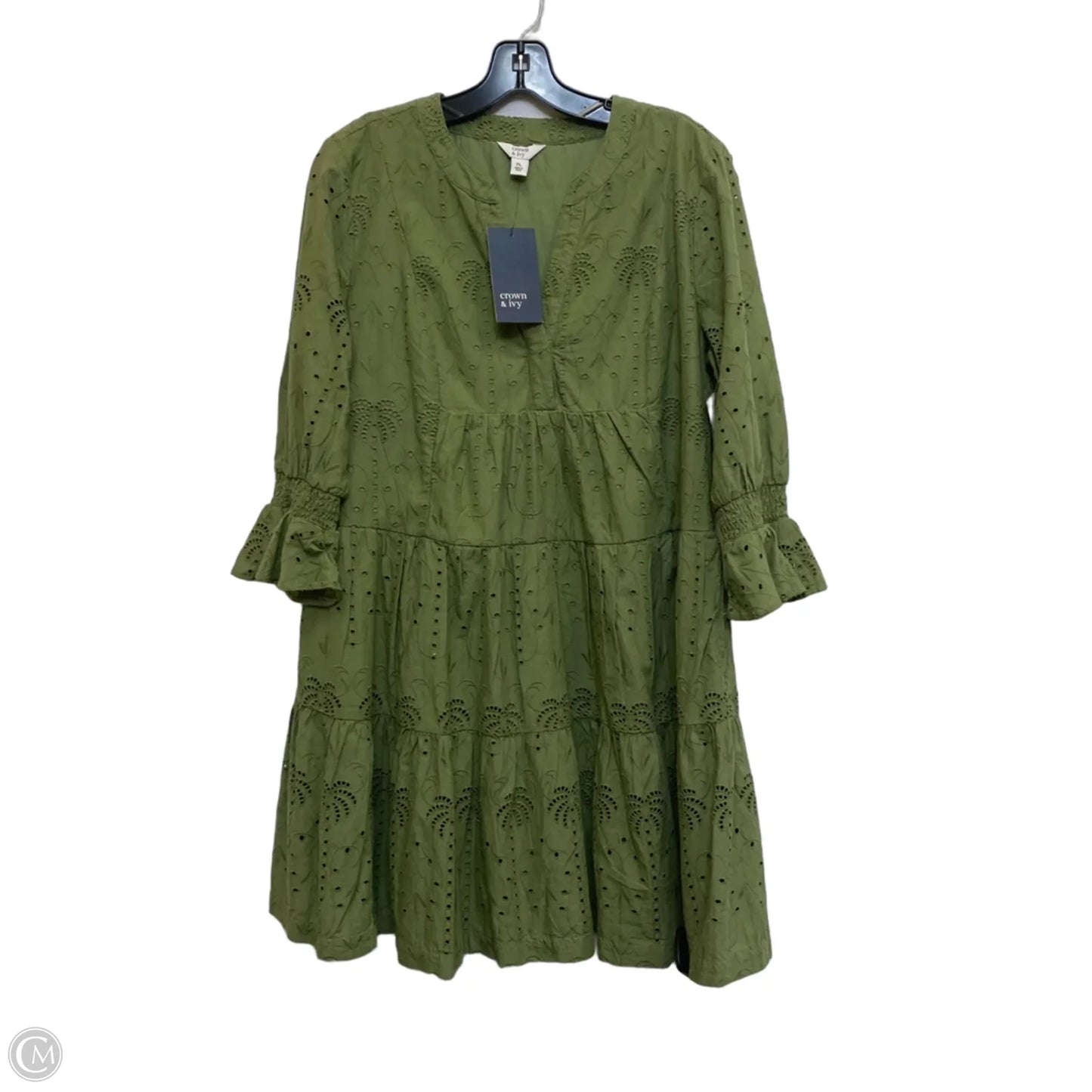Dress Casual Short By Crown And Ivy In Green, Size: Lp