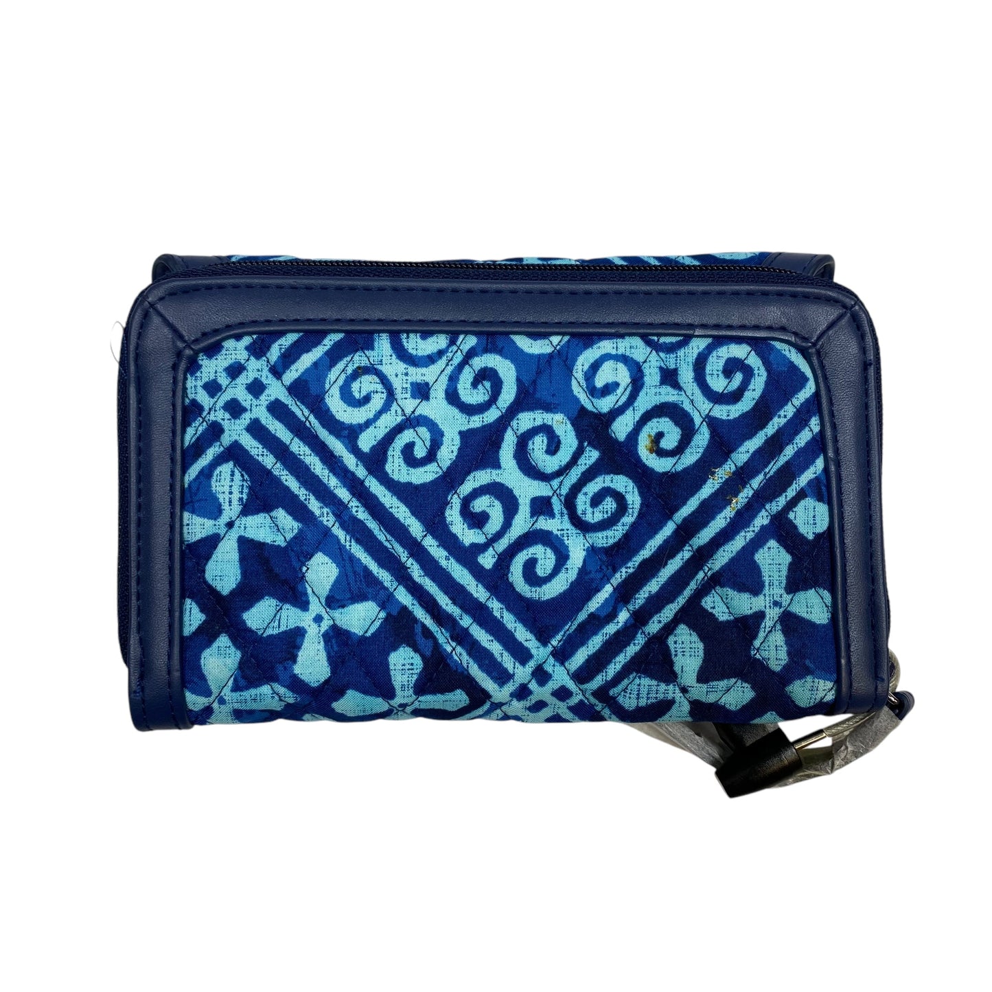 Wristlet By Vera Bradley, Size: Medium