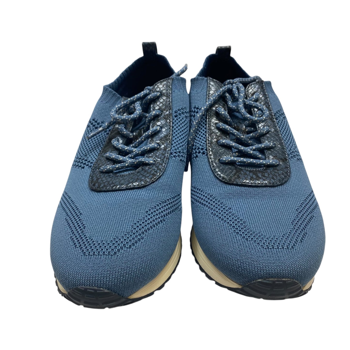 Shoes Athletic By Bare Traps In Blue, Size: 11