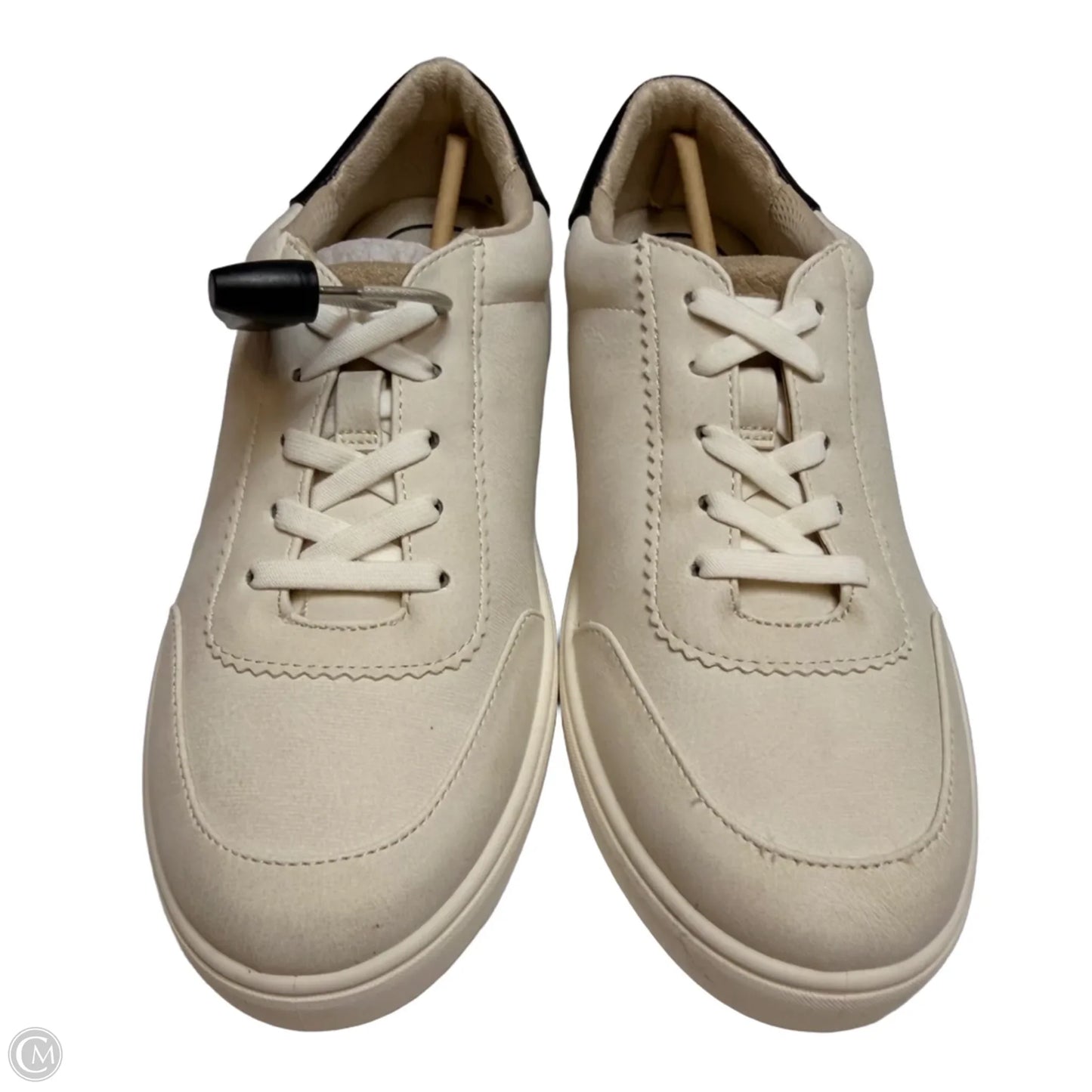 Shoes Sneakers By Life Stride In Cream, Size: 7.5