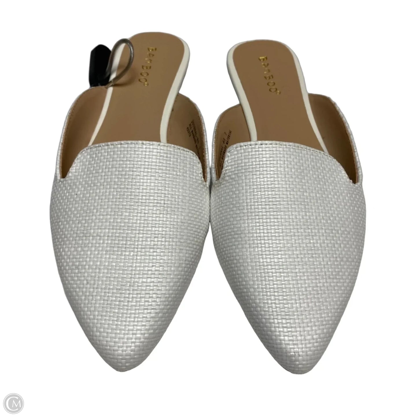 Shoes Flats By Bamboo In White, Size: 7