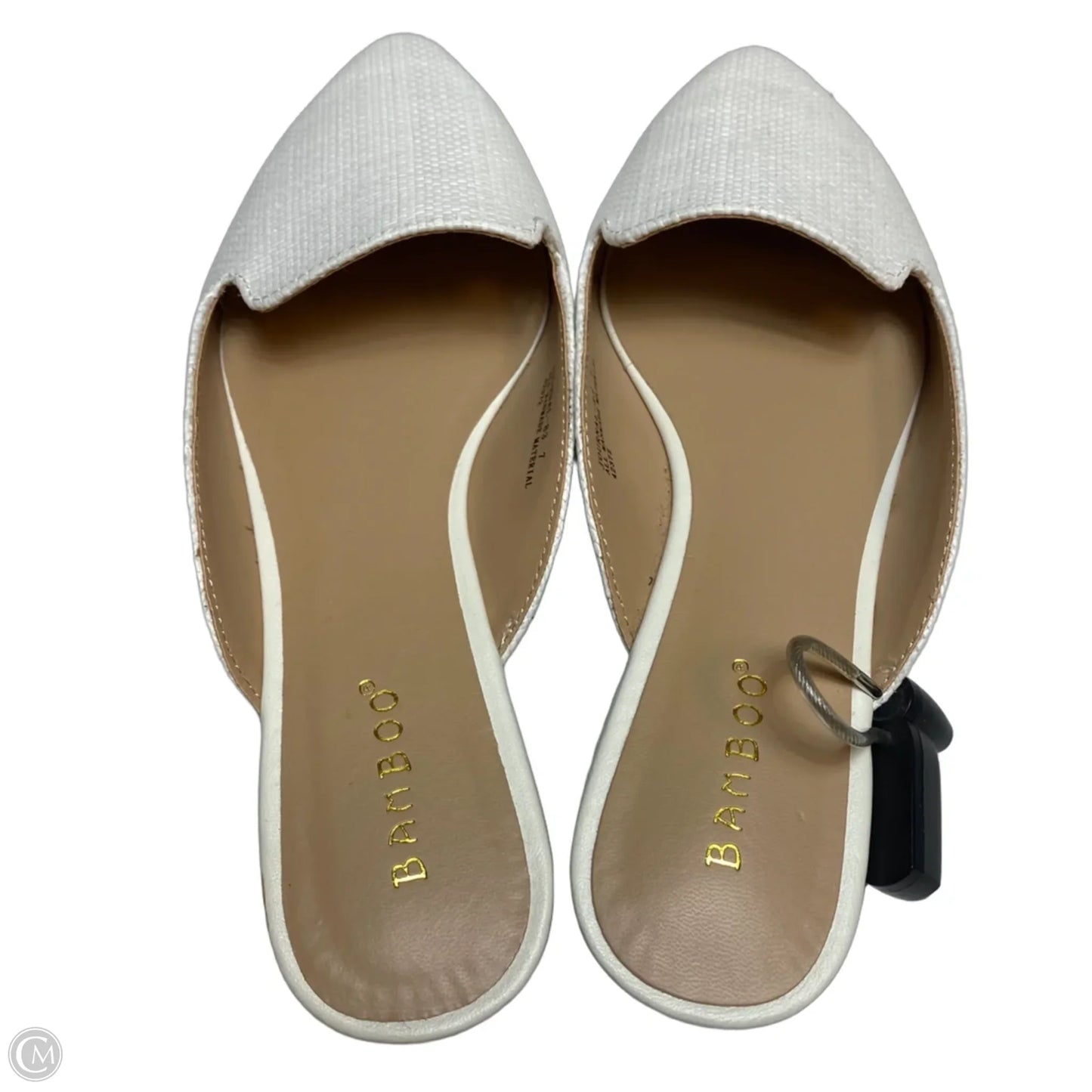 Shoes Flats By Bamboo In White, Size: 7