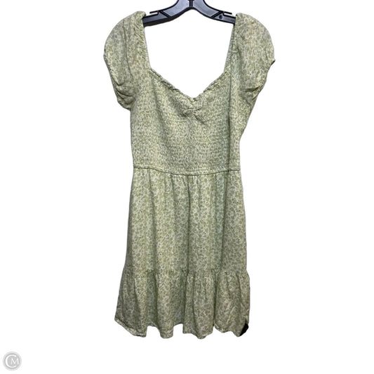 Dress Casual Short By Hollister In Green & White, Size: Xl