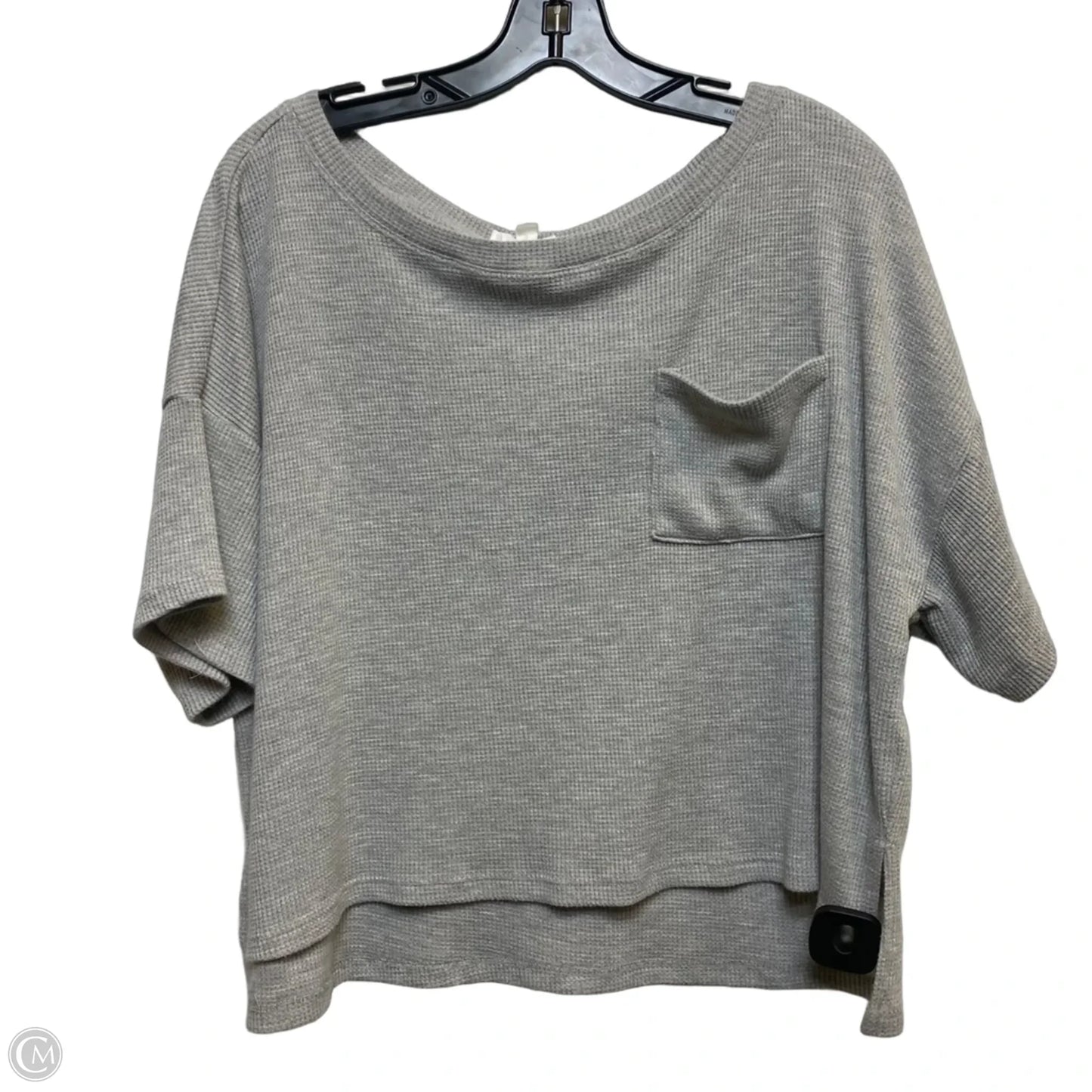 Top Short Sleeve By Olive And Oak In Grey, Size: M