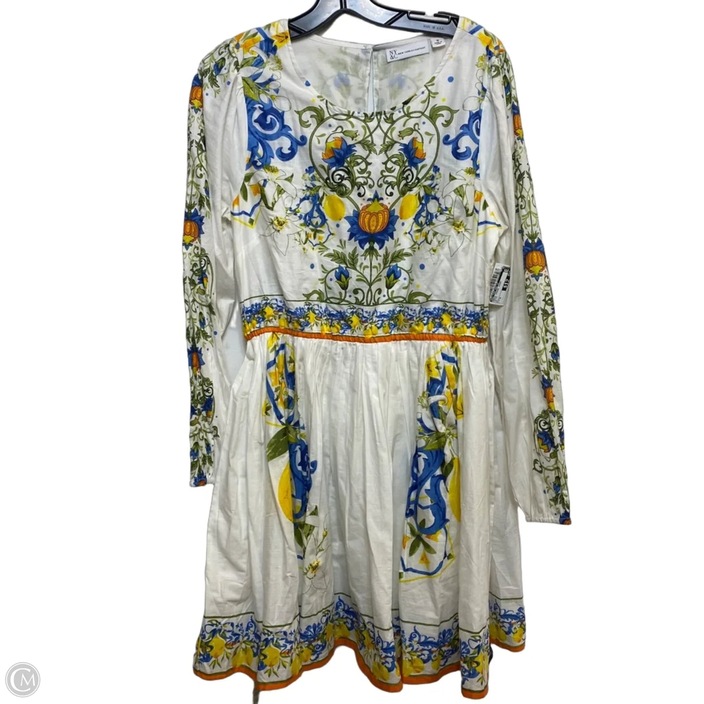 Dress Casual Short By New York And Co In White, Size: M
