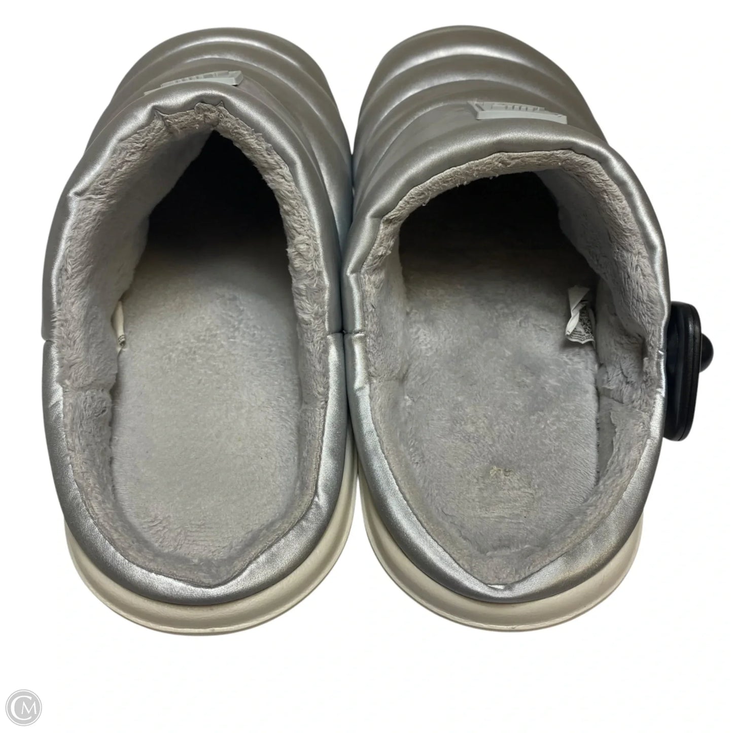 Shoes Flats By Nike In Silver, Size: 11
