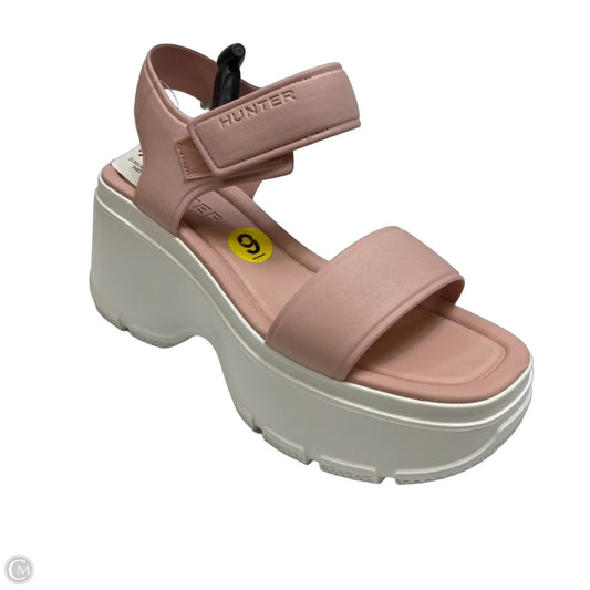Sandals Designer By Hunter In Pink, Size: 9