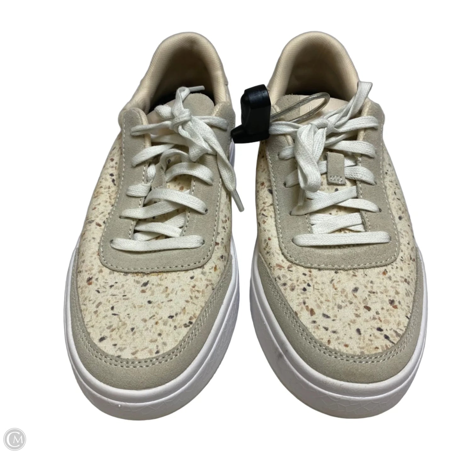 Shoes Sneakers By Kizik In Cream, Size: 7.5
