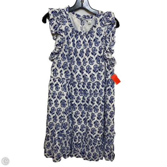 Dress Casual Short By Crown And Ivy In Paisley Print, Size: L