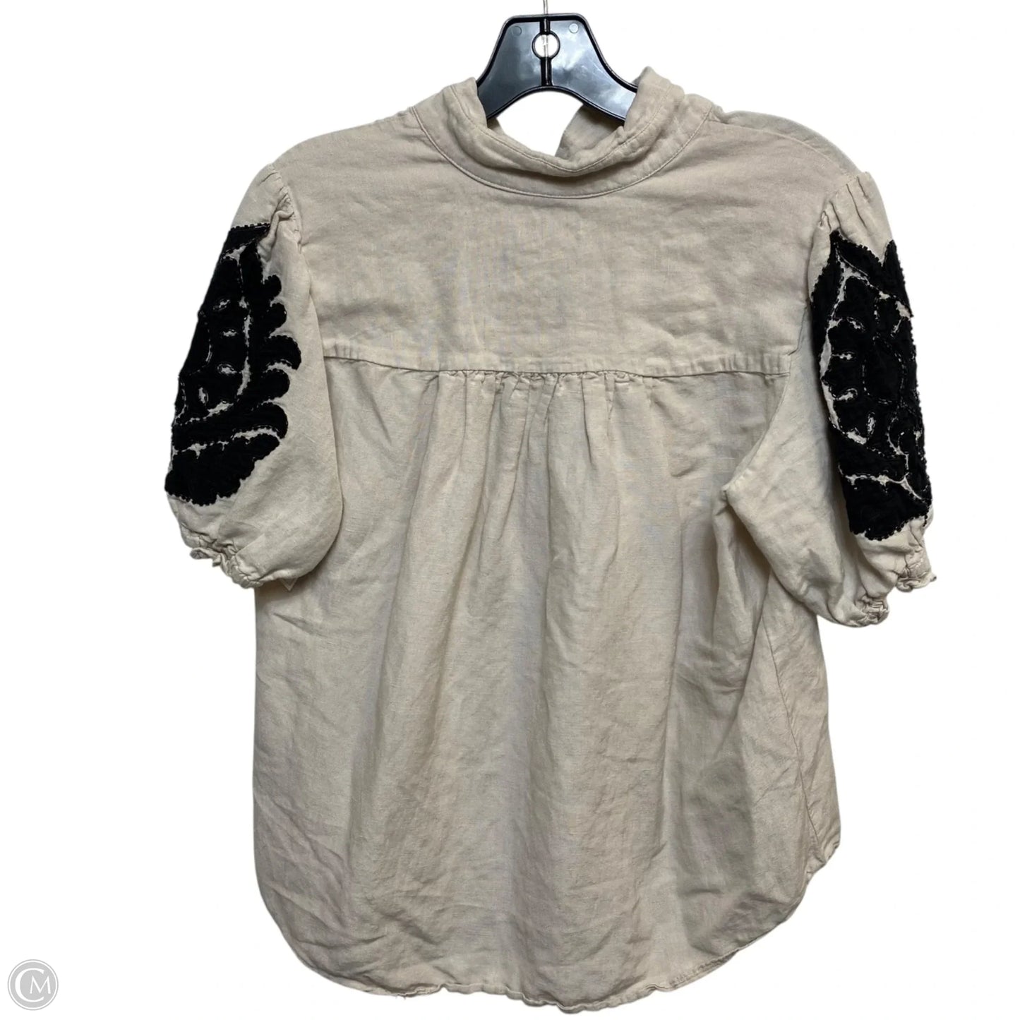 Top Short Sleeve By Chicos In Cream, Size: M