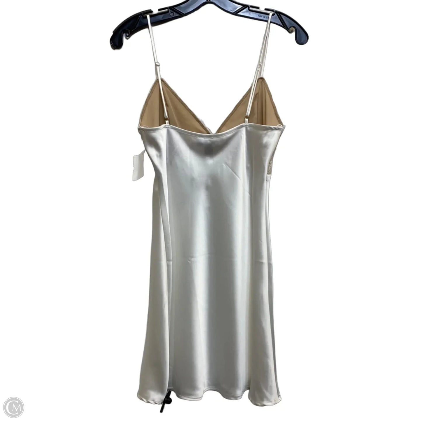 Dress Casual Short By Windsor In Cream, Size: M