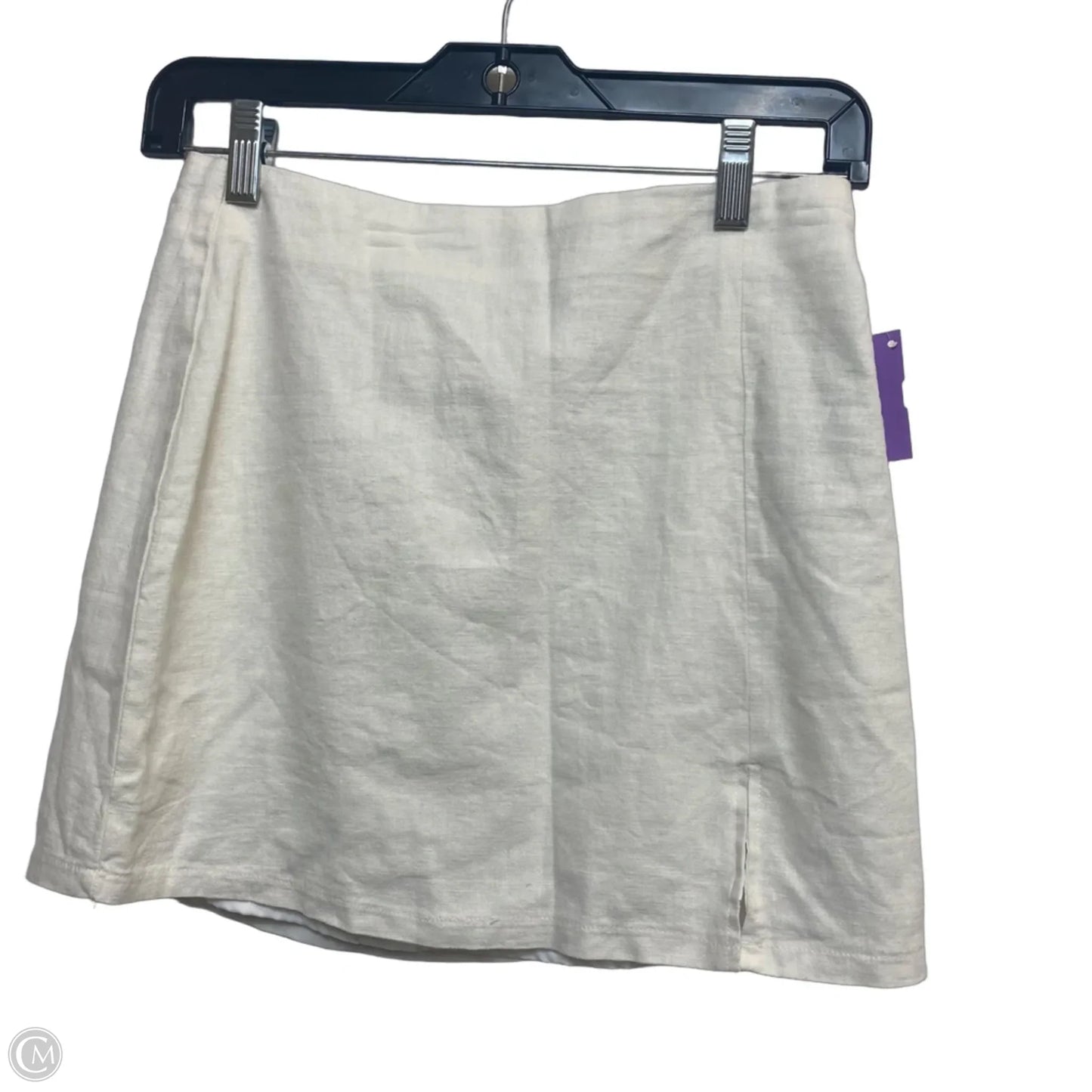Skirt Mini & Short By Forever 21 In Cream, Size: S
