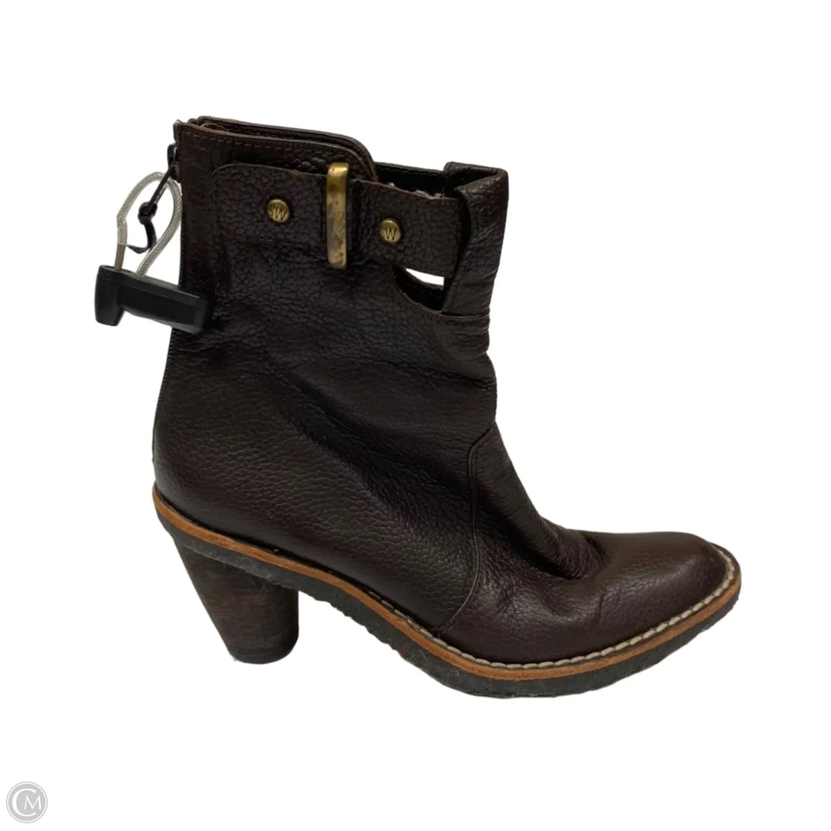 Boots Designer By Stuart Weitzman In Brown, Size: 7