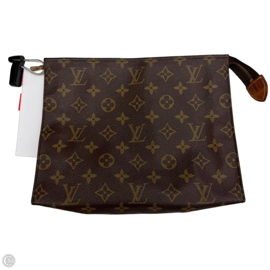 Toiletry Pouch Designer By Louis Vuitton, Size: Medium