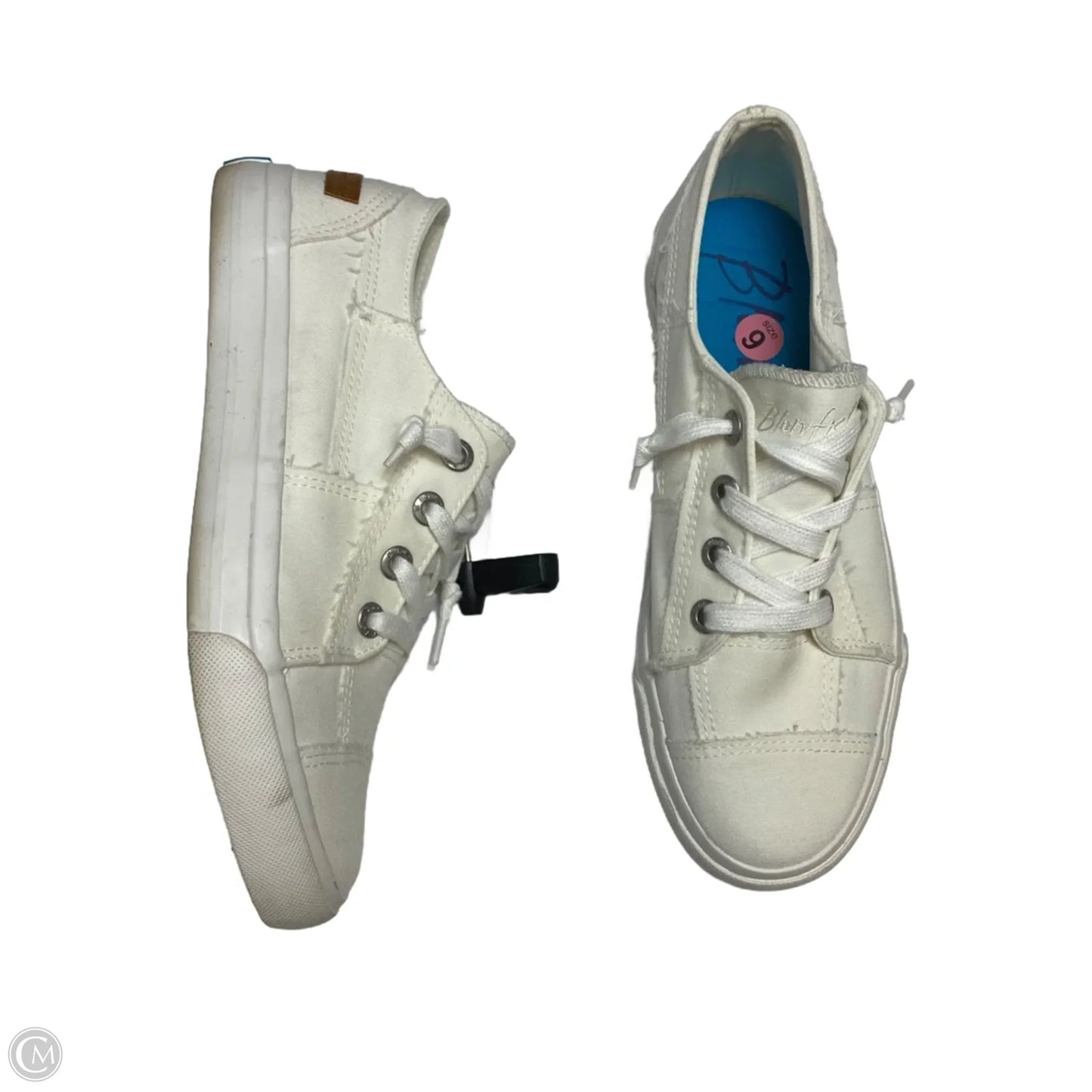 Shoes Flats By Blowfish In White, Size: 9