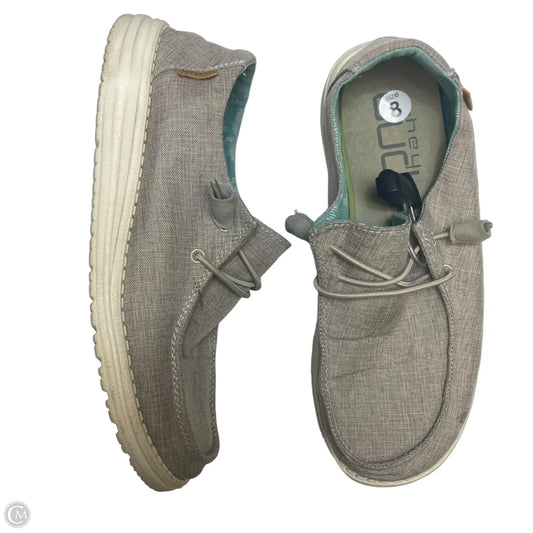 Shoes Flats By Hey Dude In Grey, Size: 8