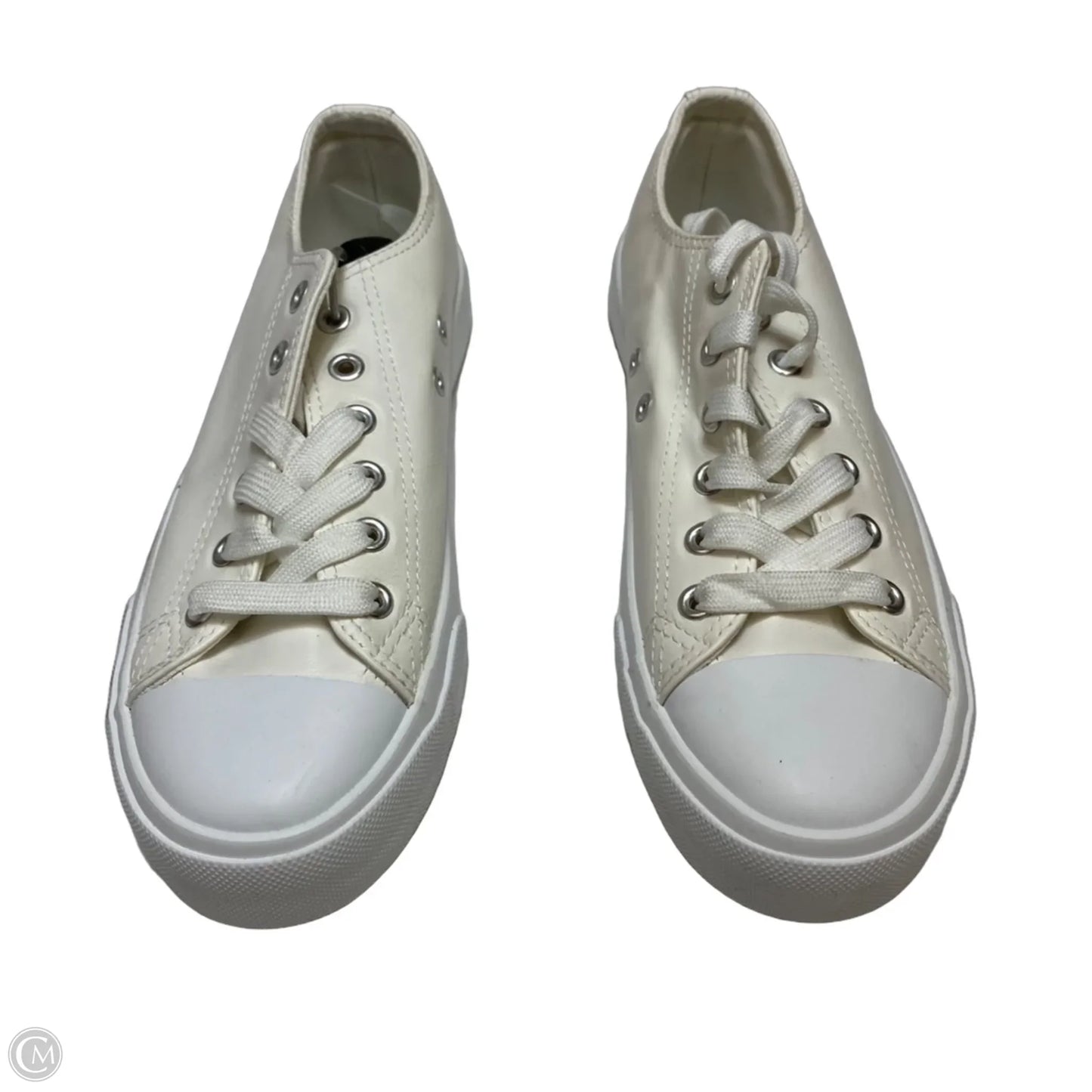Shoes Sneakers By Cmf In White, Size: 6