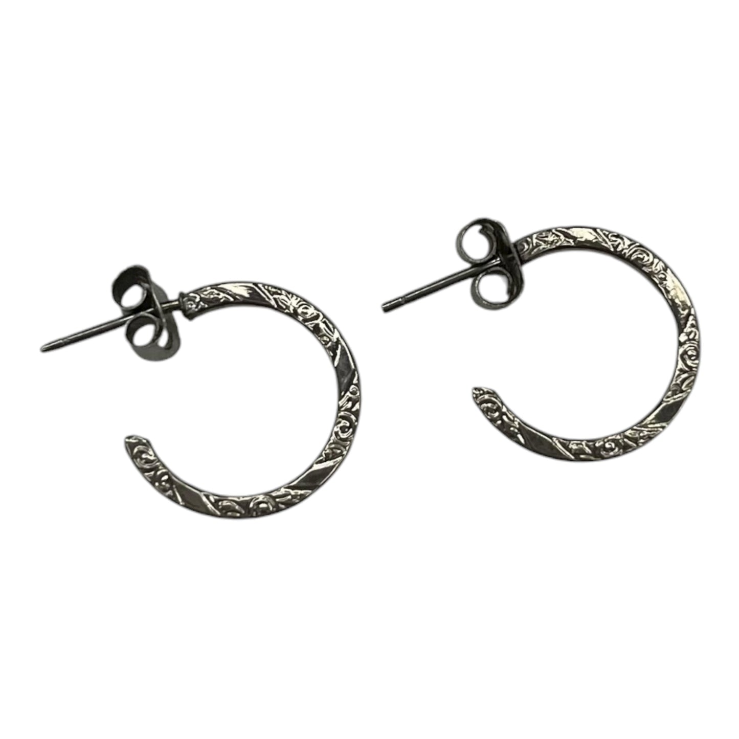 Earrings Hoop By    Clothes Mentor In Silver