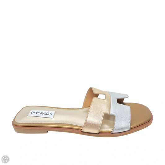 Sandals Flats By Steve Madden In Gold & Silver, Size: 8.5