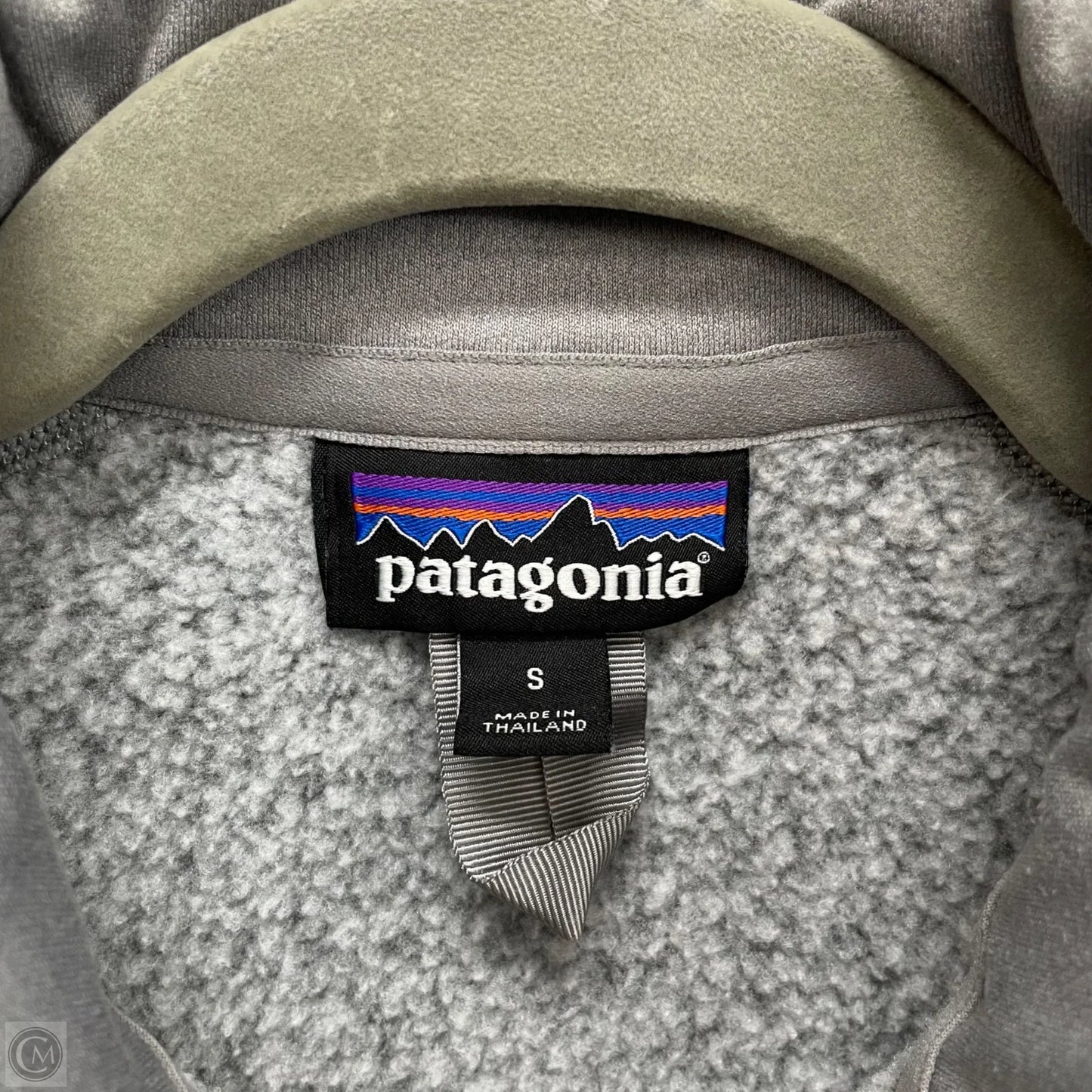 Athletic Top Long Sleeve Collar By Patagonia In Grey, Size: S