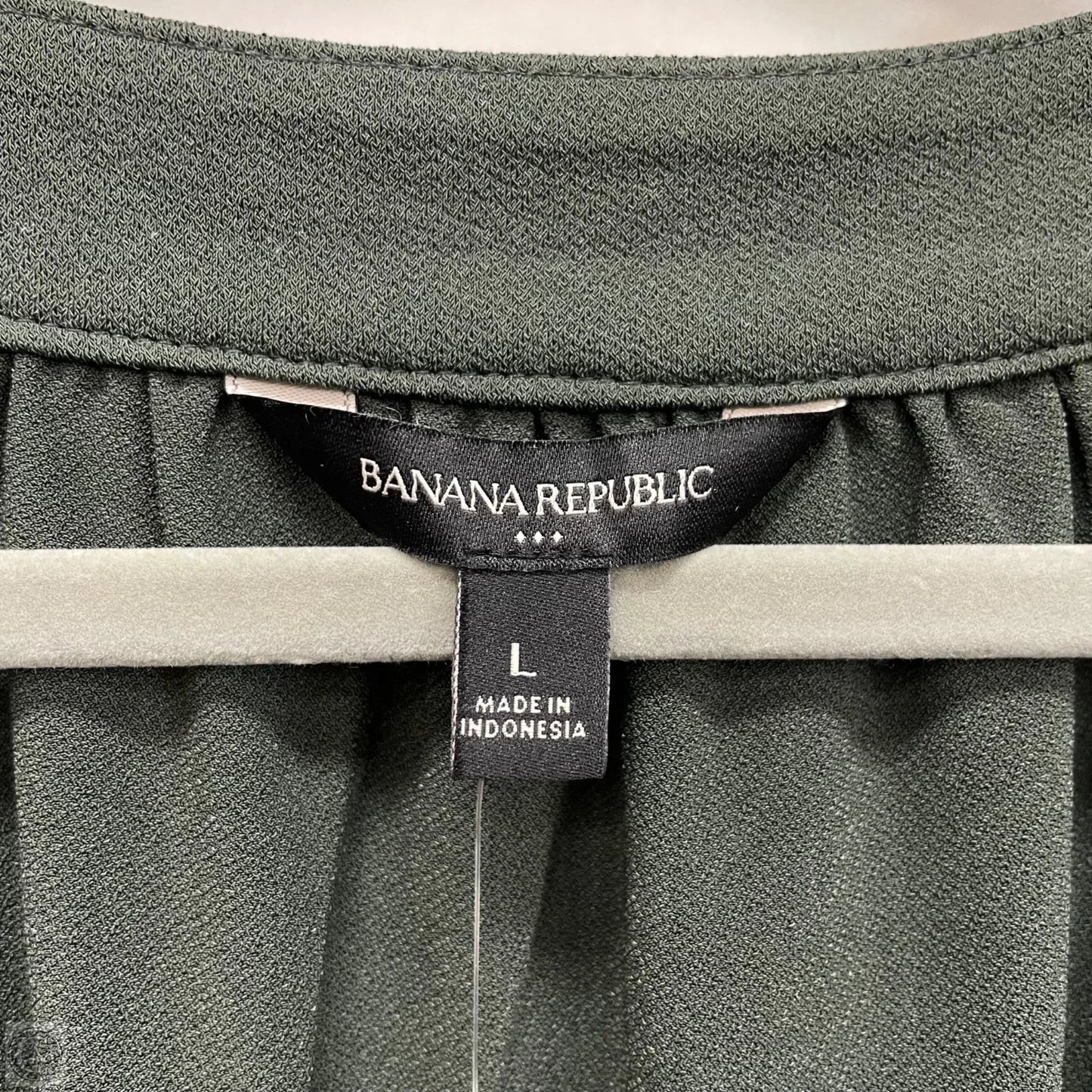 Top 3/4 Sleeve By Banana Republic In Green, Size: L