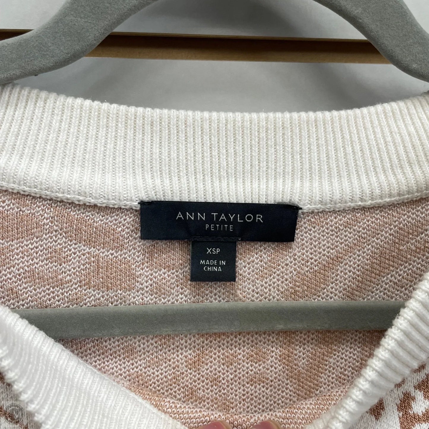 Sweater Short Sleeve By Ann Taylor In Tan & White, Size: Xsp