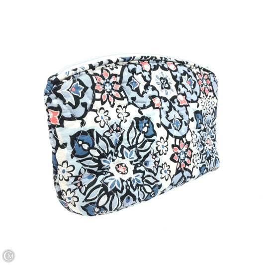 Makeup Bag By Vera Bradley, Size: Medium