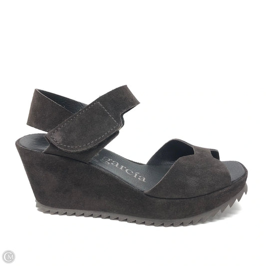 Sandals Heels Wedge By Cma In Brown, Size: 5.5