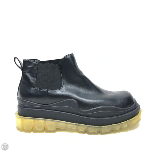 Boots Ankle Flats By Clothes Mentor In Black, Size: 10