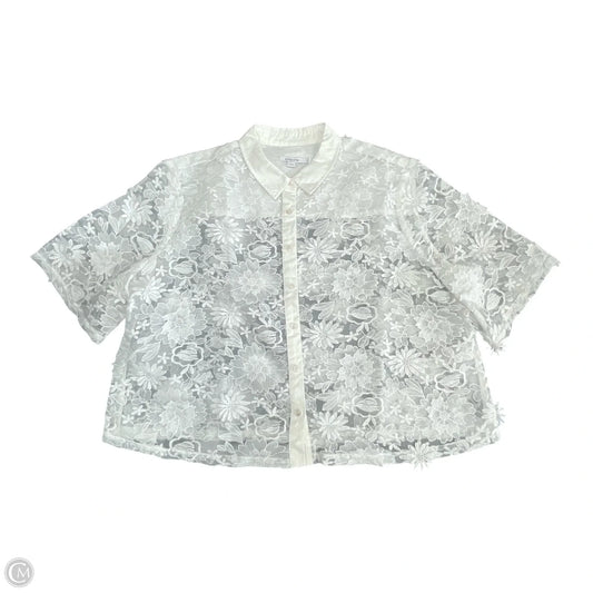 Top Short Sleeve By Chicos In White, Size: 18
