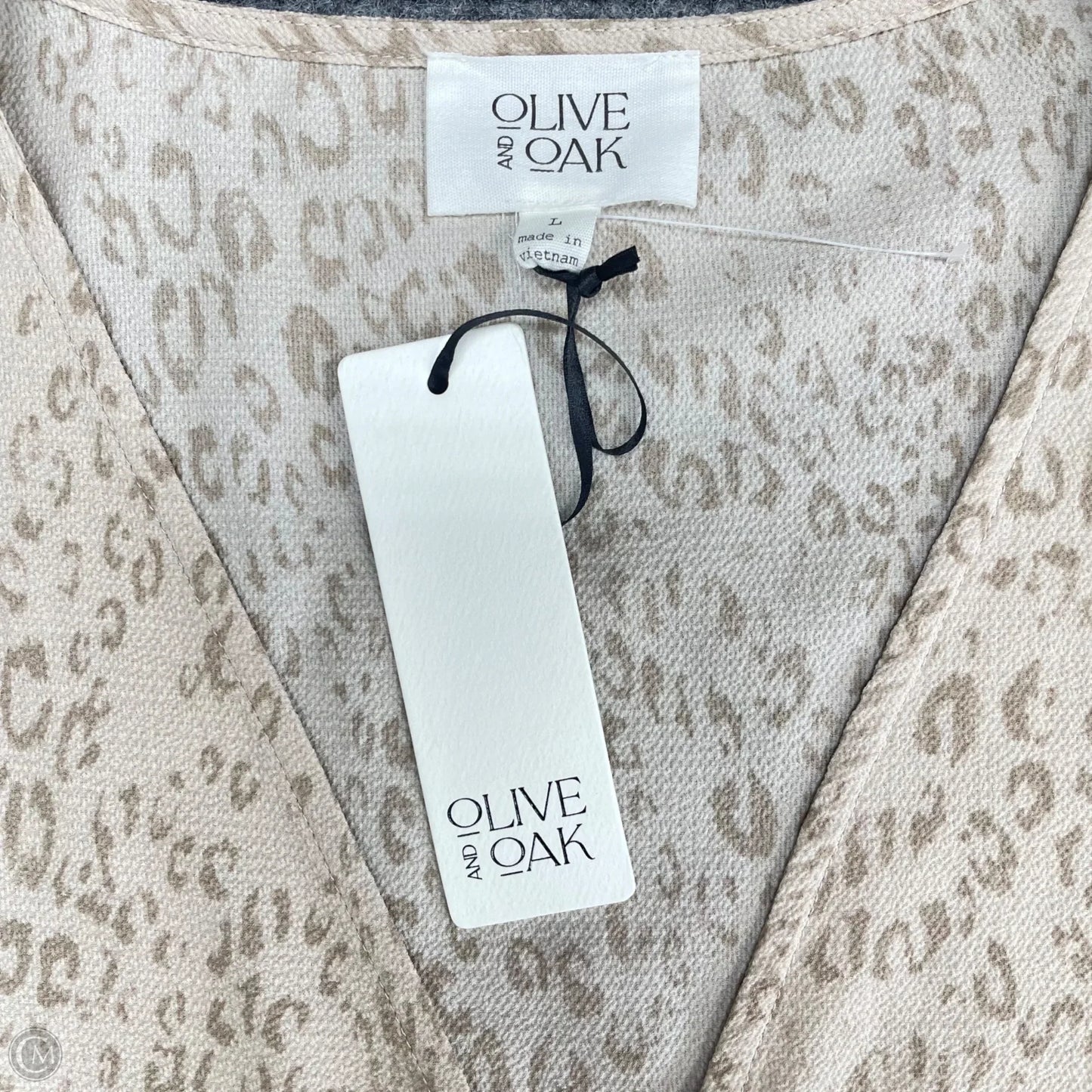 Top Sleeveless By Olive And Oak In Tan, Size: L