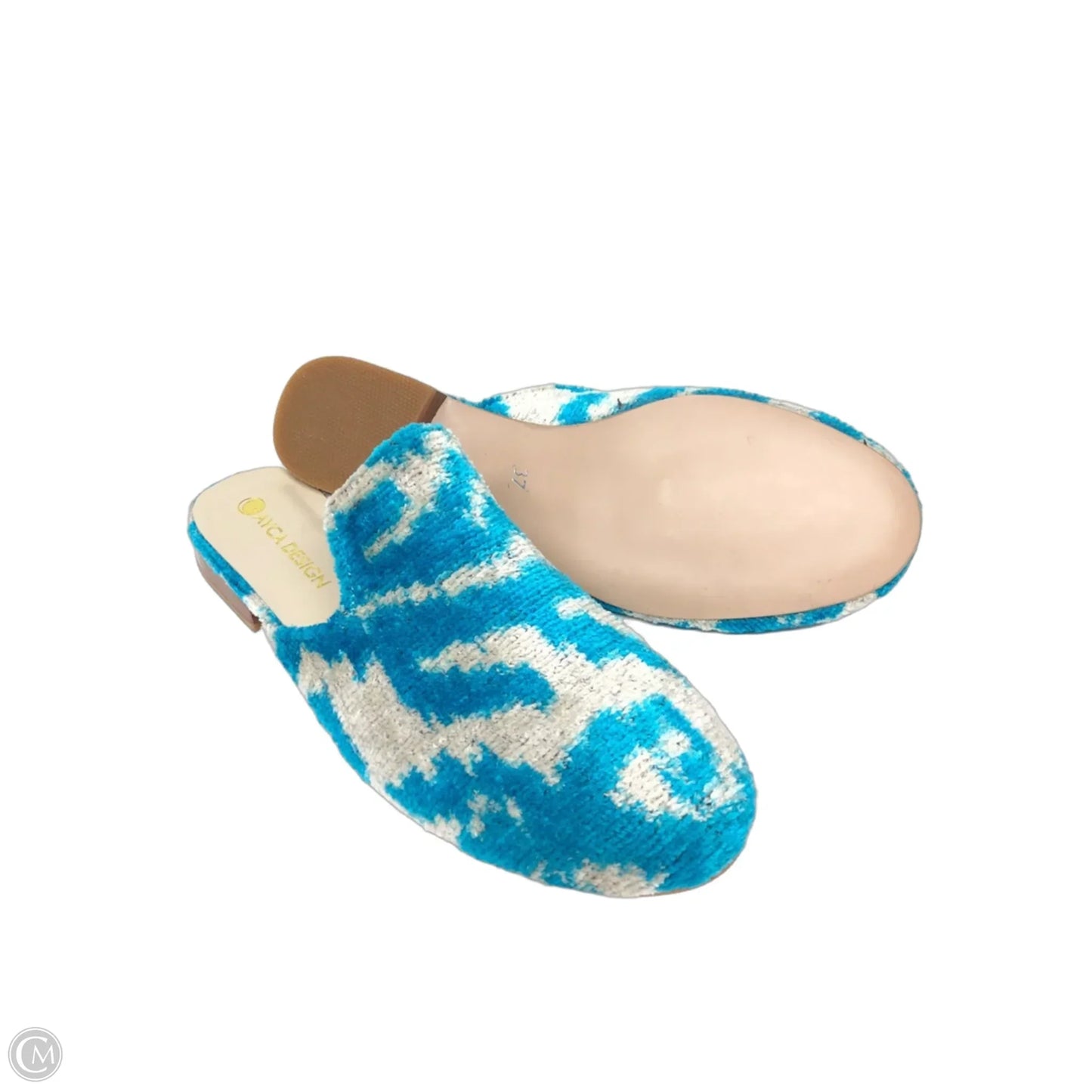 Shoes Flats By Cmb In Blue & White, Size: 6.5
