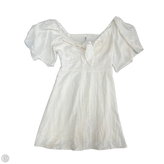 Dress Casual Short By Dokotoo In Cream, Size: M